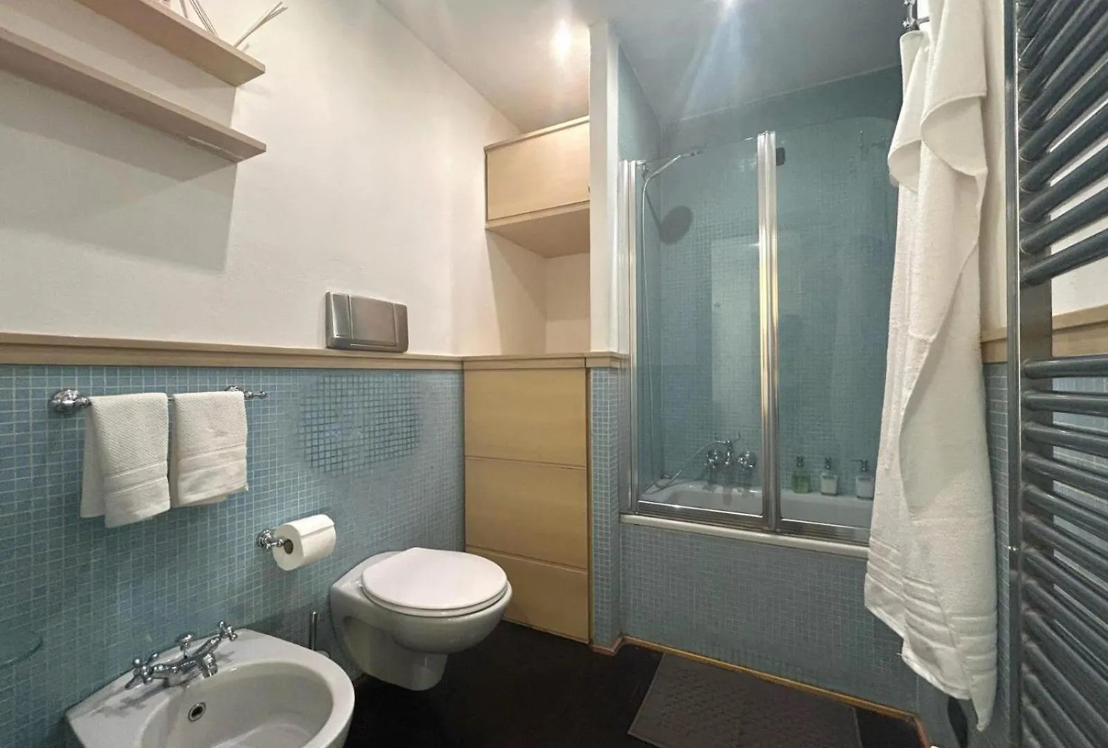 Giussano_22 Loft Daire Milano 0*,